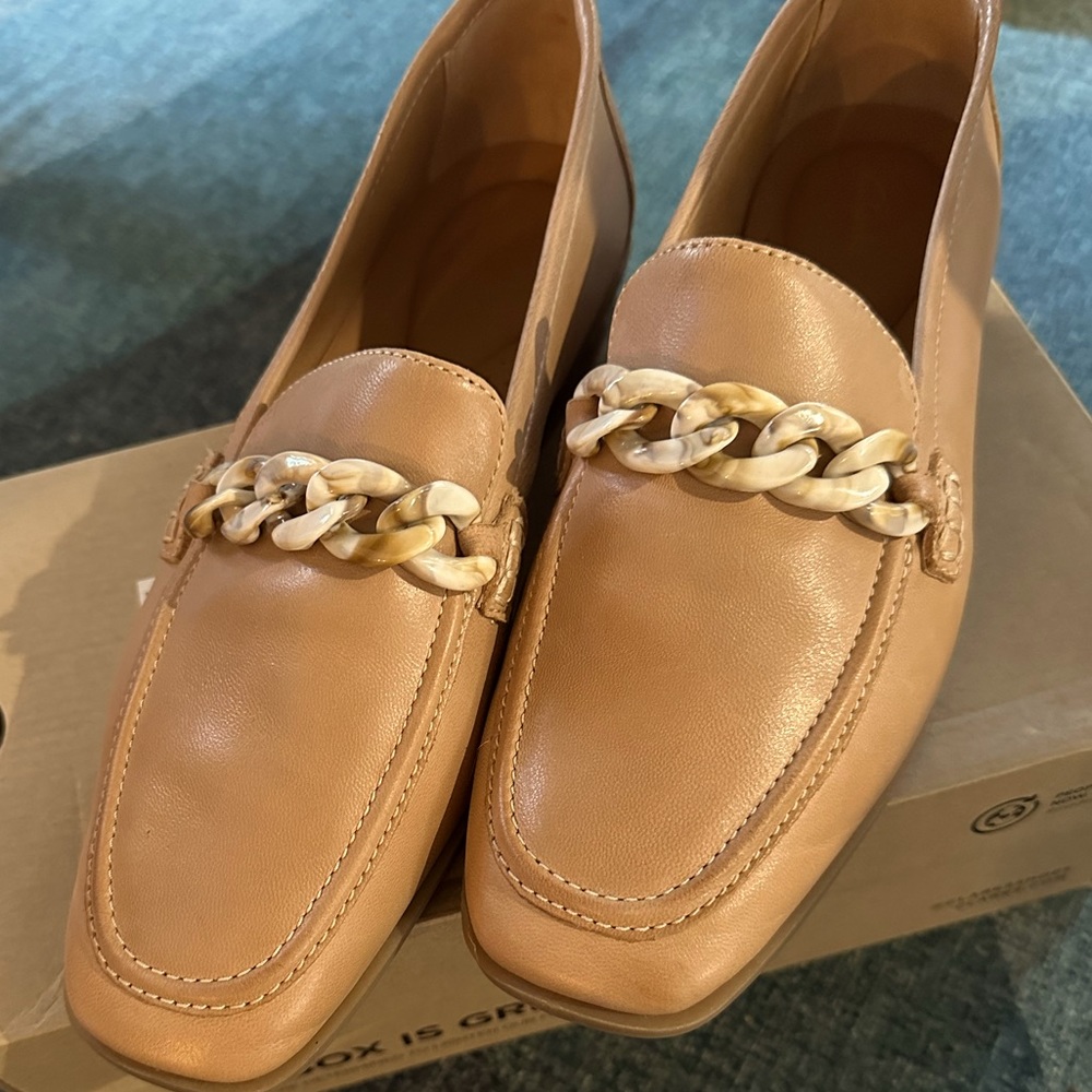 Like New Clarks Sarafyna Iris loafers